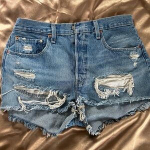 Levi’s 501 Distressed Button-fly Jean Shorts W29